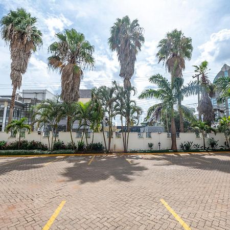 Roma Court Serviced Apartments Nairobi Buitenkant foto