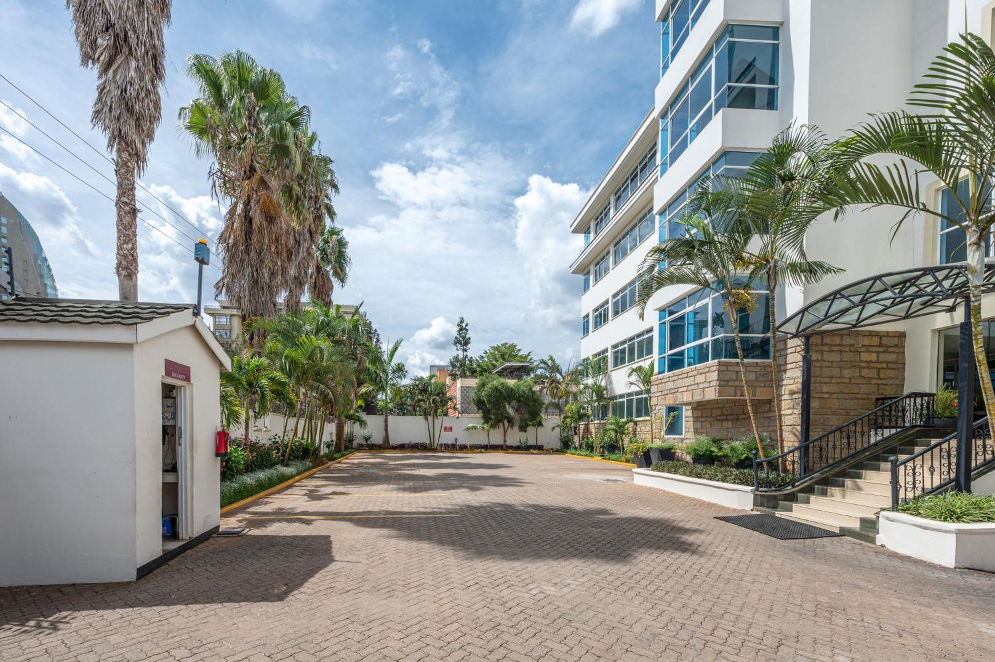 Roma Court Serviced Apartments Nairobi Buitenkant foto