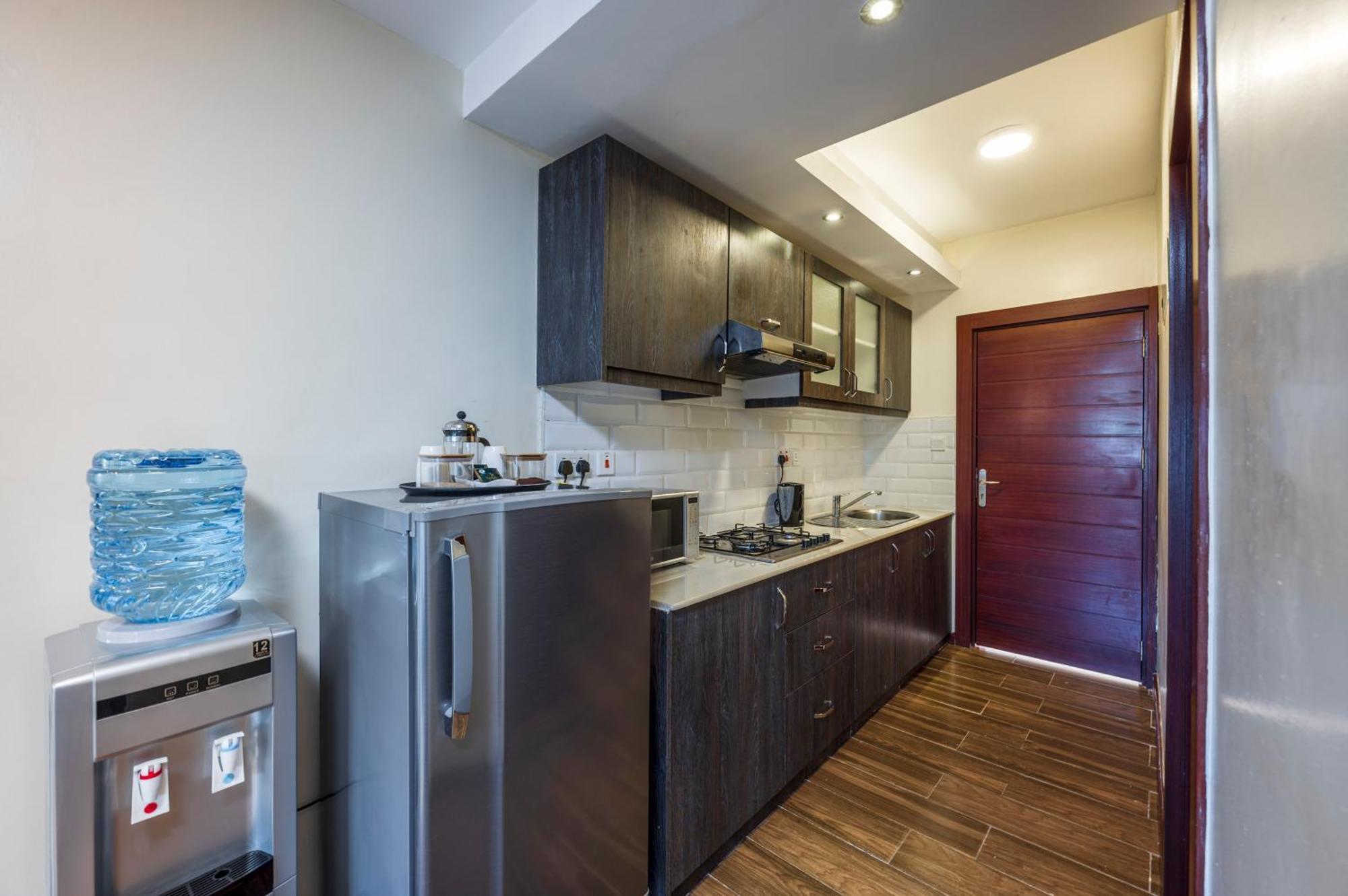 Roma Court Serviced Apartments Nairobi Buitenkant foto