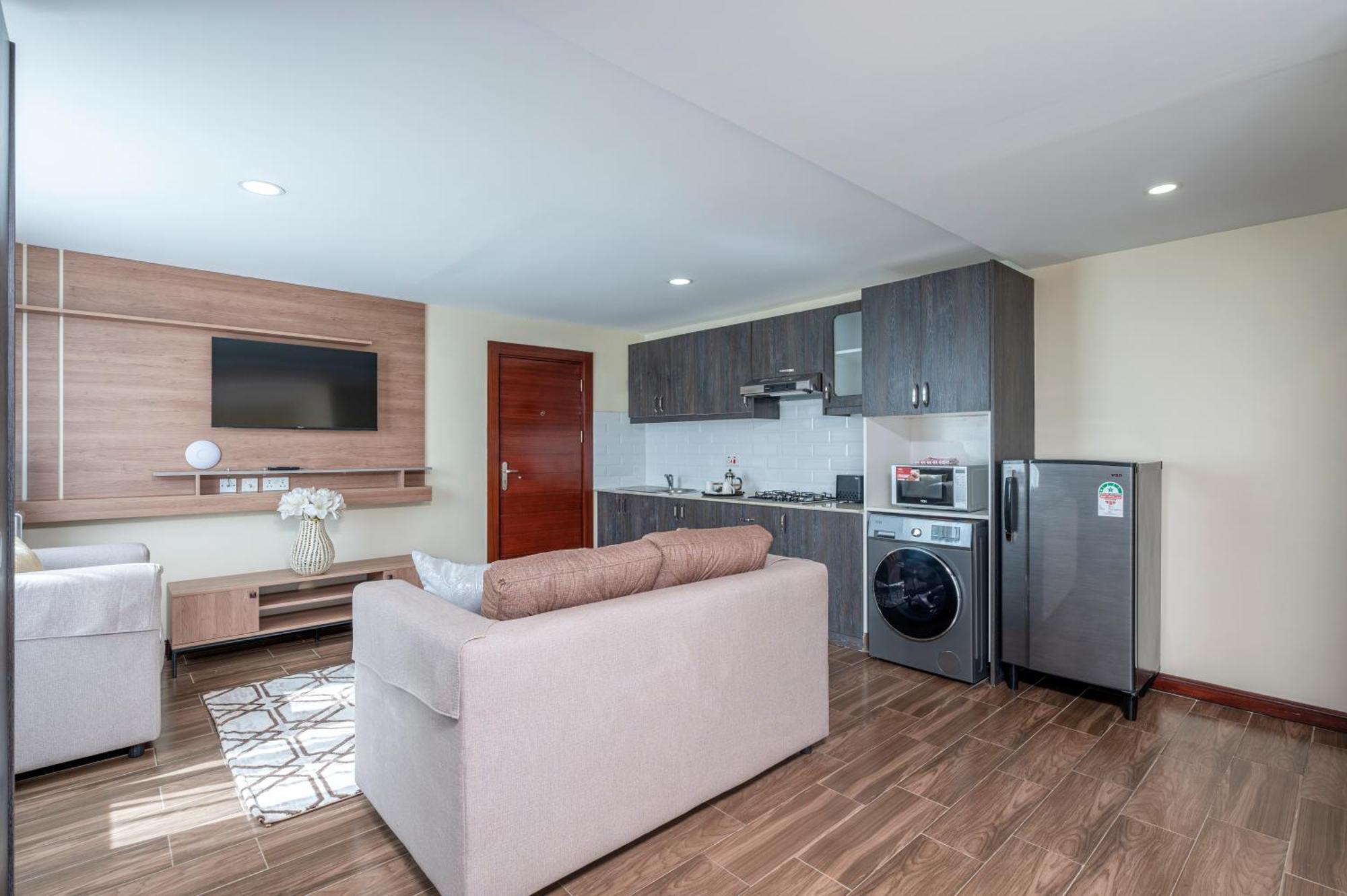 Roma Court Serviced Apartments Nairobi Buitenkant foto