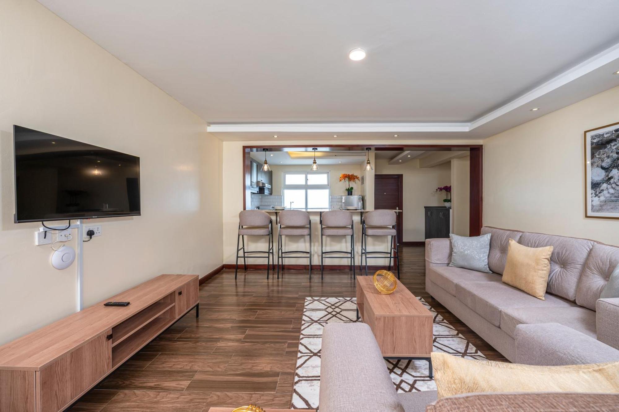 Roma Court Serviced Apartments Nairobi Buitenkant foto