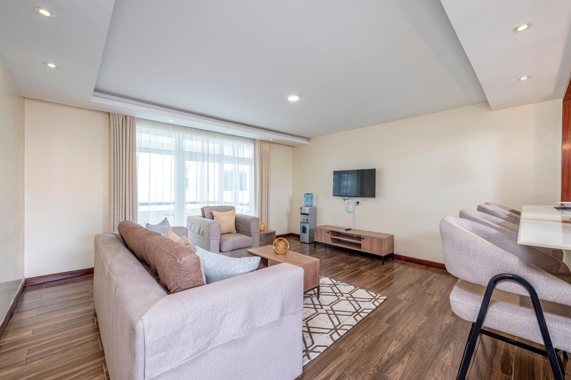 Roma Court Serviced Apartments Nairobi Buitenkant foto