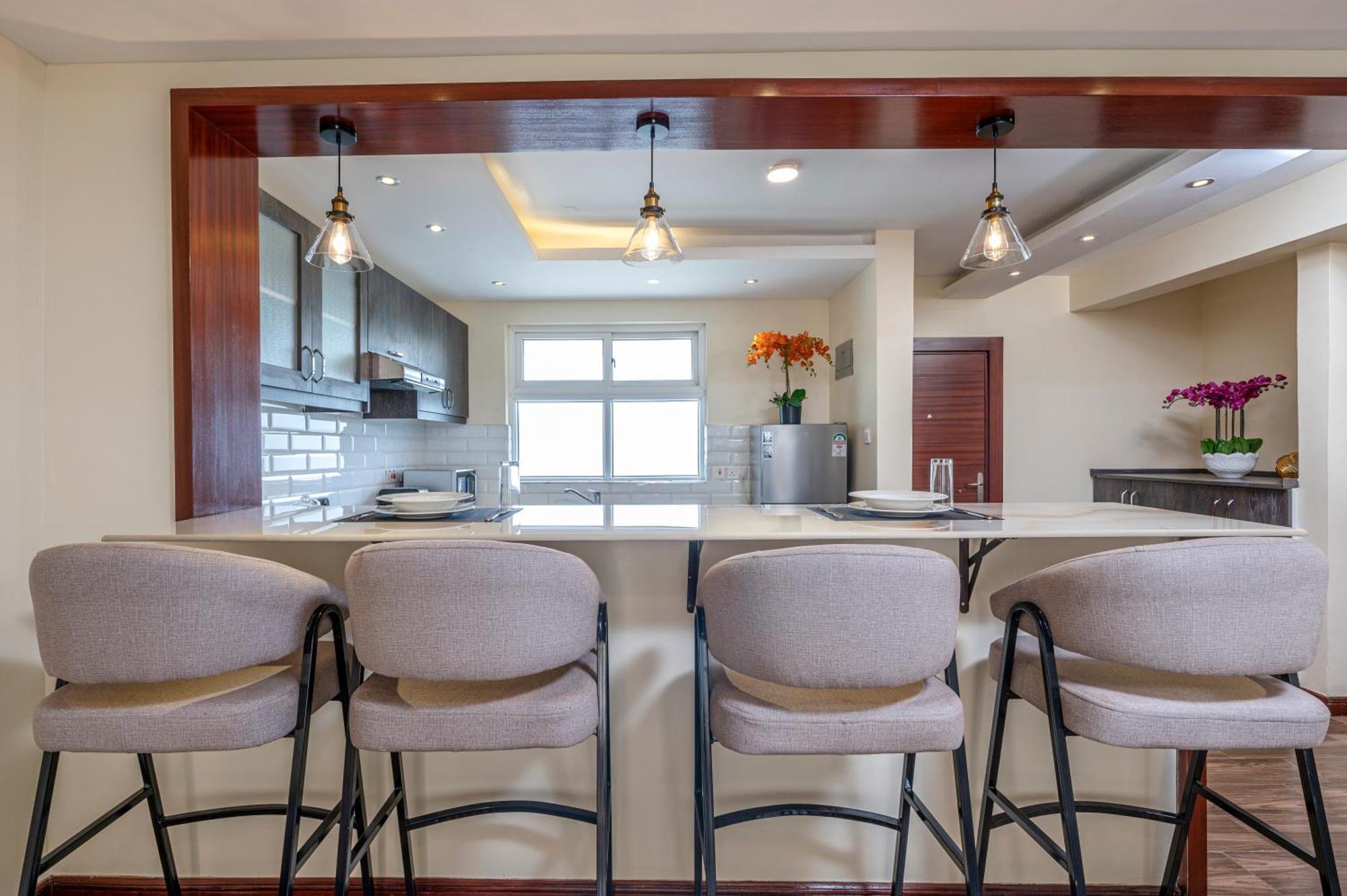 Roma Court Serviced Apartments Nairobi Buitenkant foto