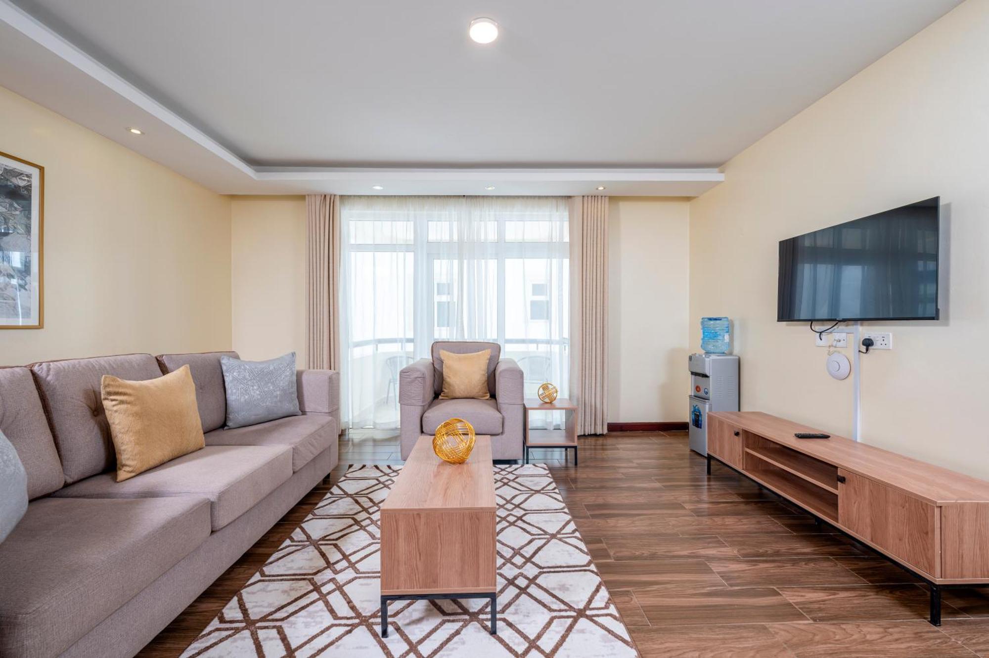 Roma Court Serviced Apartments Nairobi Buitenkant foto