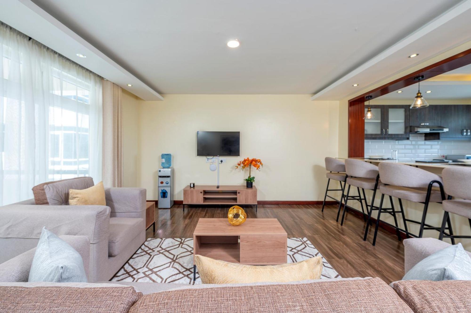 Roma Court Serviced Apartments Nairobi Buitenkant foto